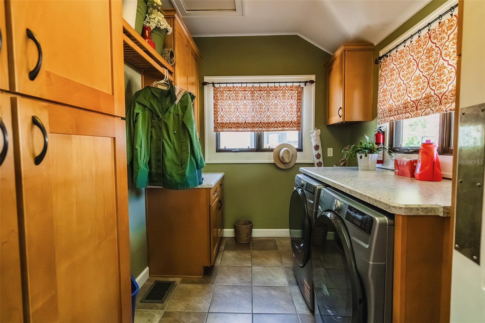 LENKERDS BLK 94 DELAND - Residential