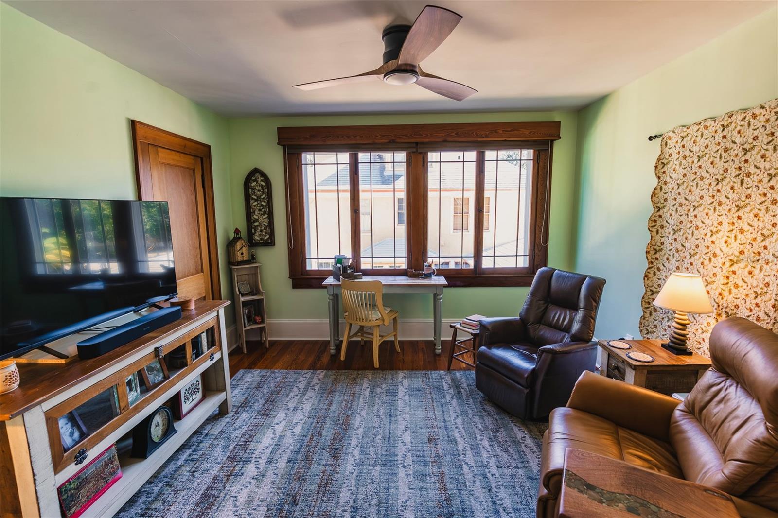 LENKERDS BLK 94 DELAND - Residential