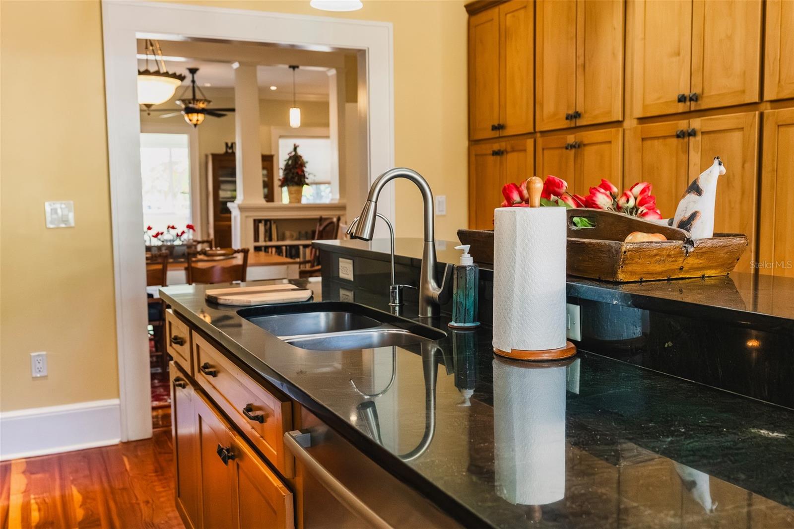 LENKERDS BLK 94 DELAND - Residential