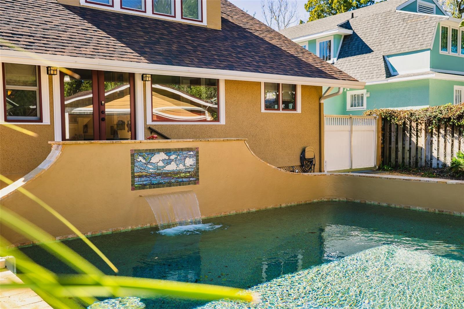 LENKERDS BLK 94 DELAND - Residential