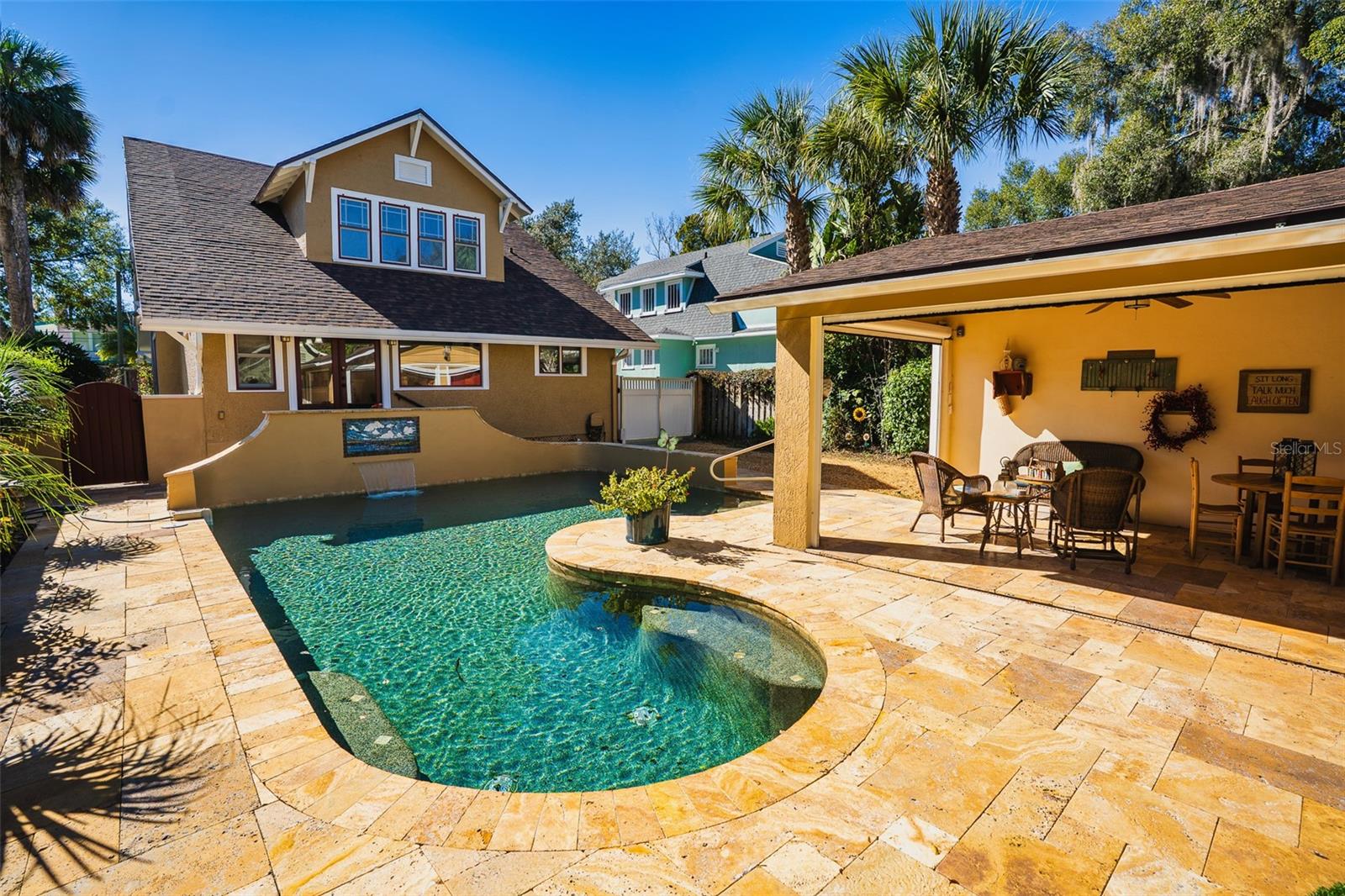 LENKERDS BLK 94 DELAND - Residential