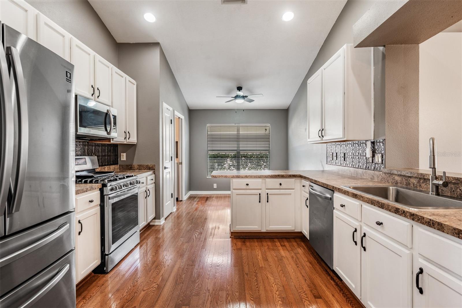 TRINITY WEST - Residential