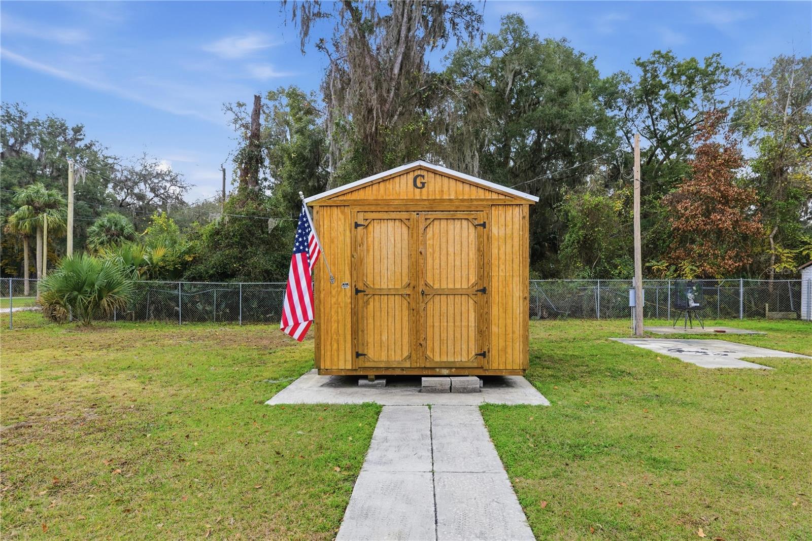 MEADOWS - Residential