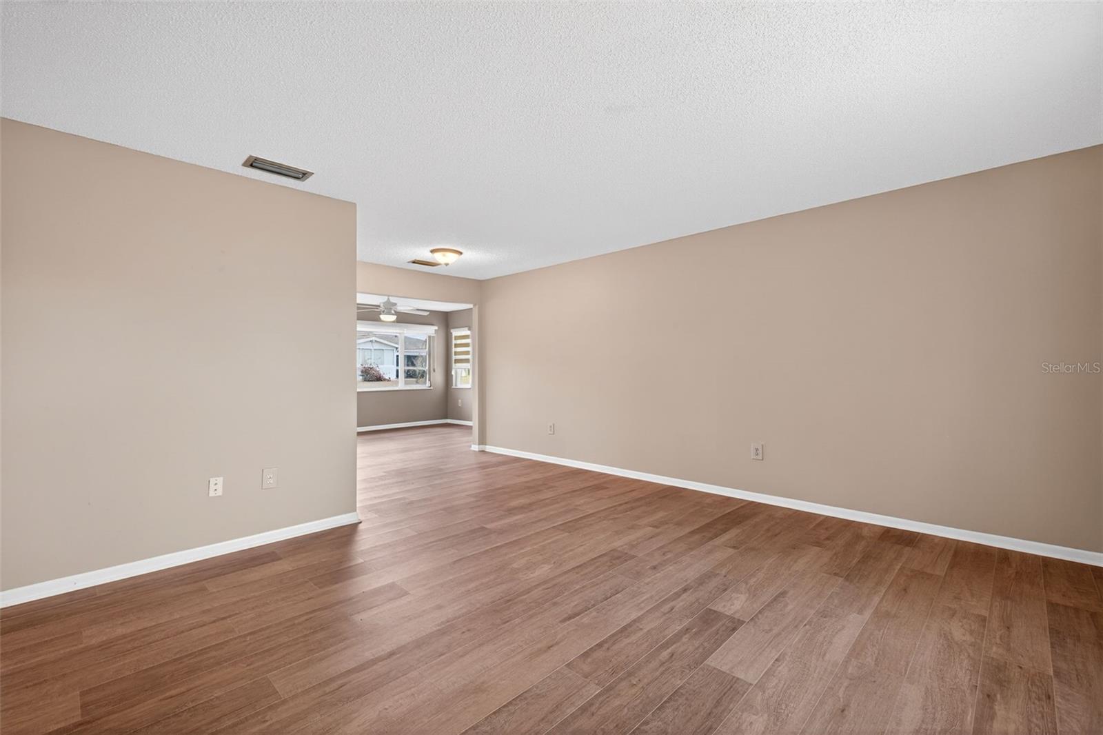 DEL WEBBS SUN CITY FLORIDA UN - Residential