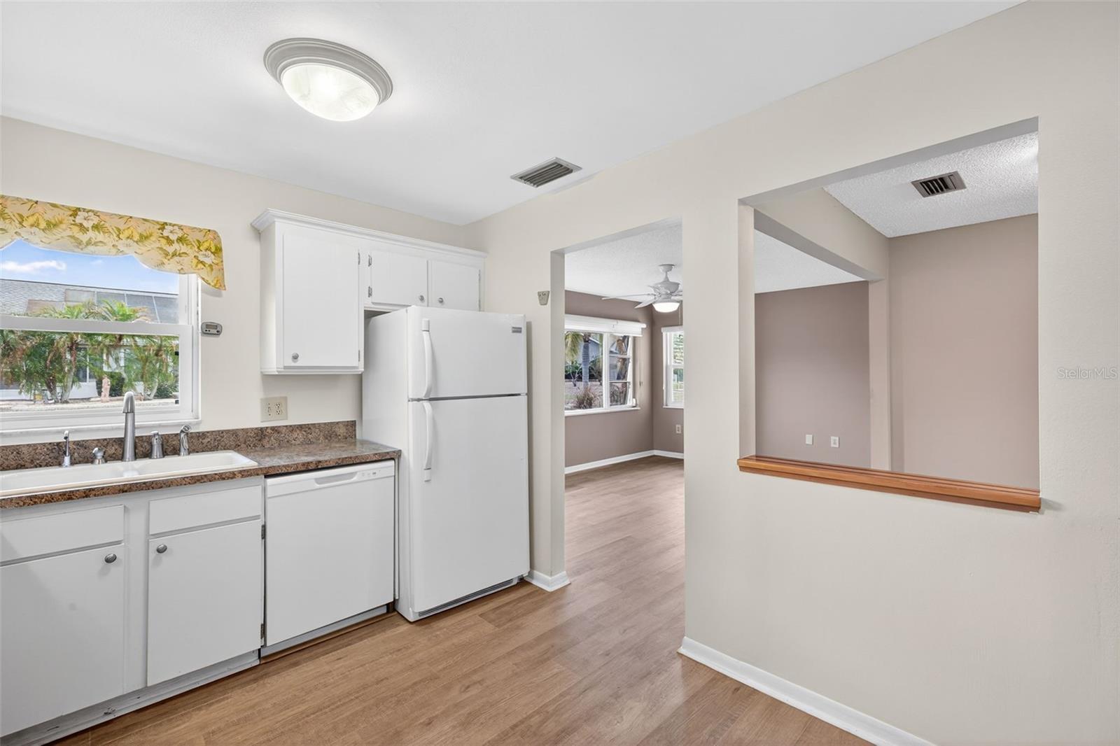 DEL WEBBS SUN CITY FLORIDA UN - Residential