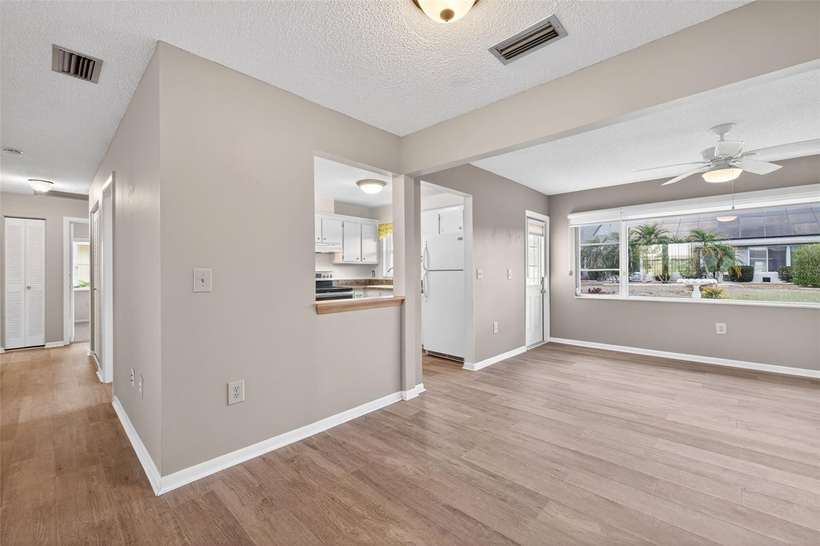 DEL WEBBS SUN CITY FLORIDA UN - Residential