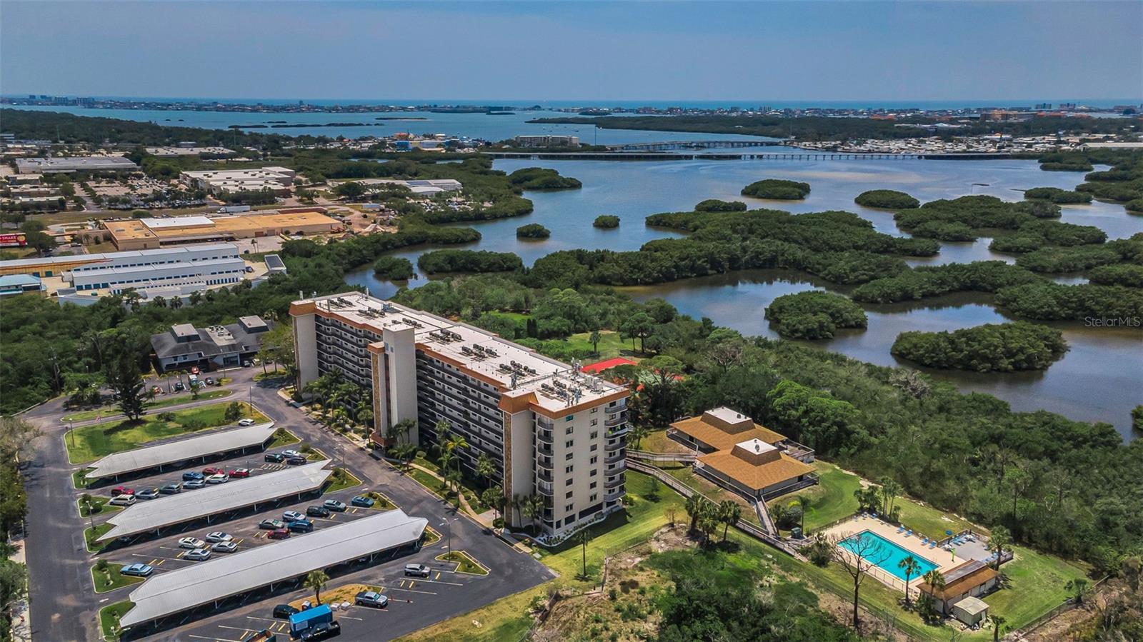 ISLAND VIEW SOUTH CONDO - Residential