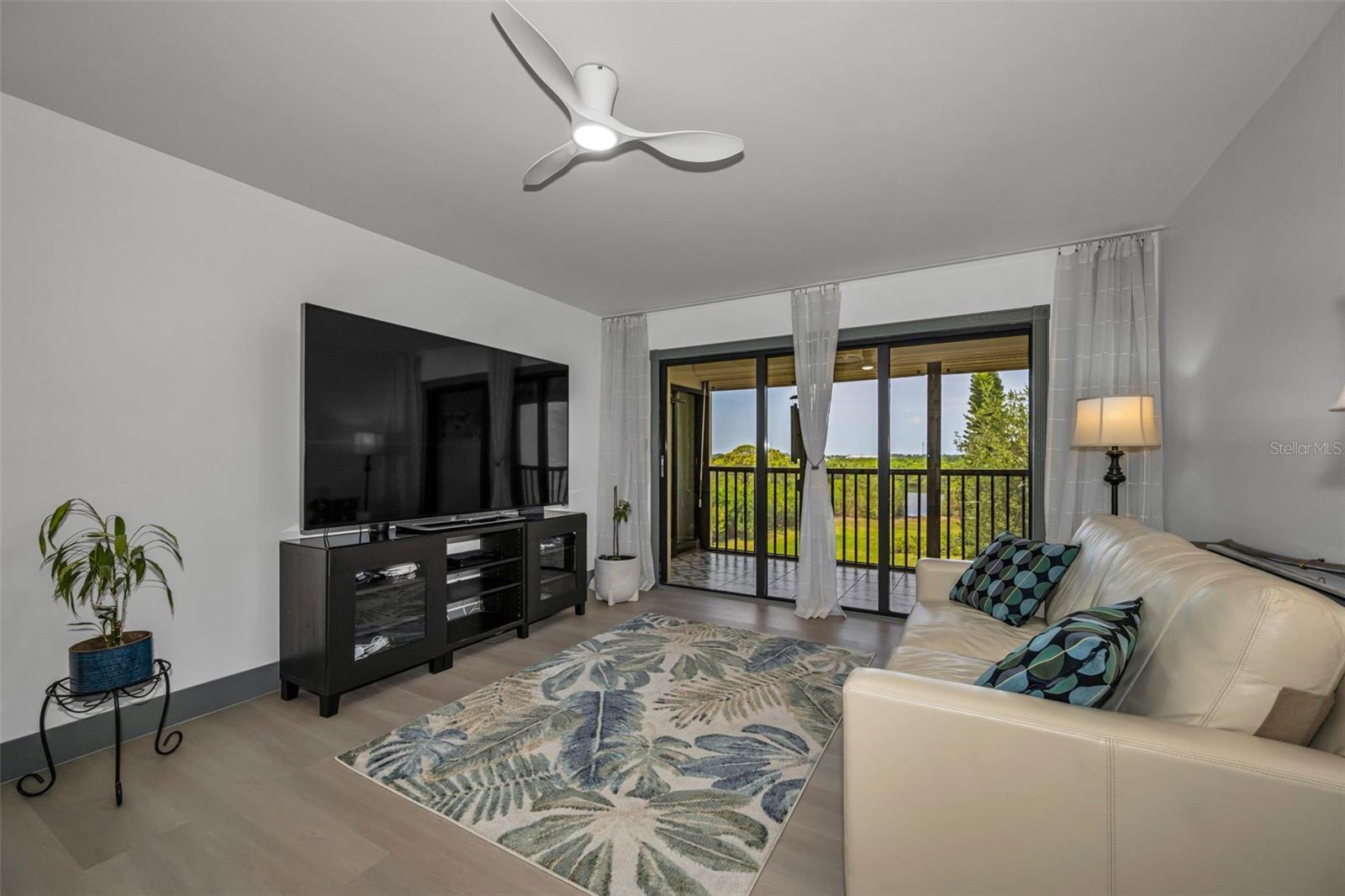 ISLAND VIEW SOUTH CONDO - Residential