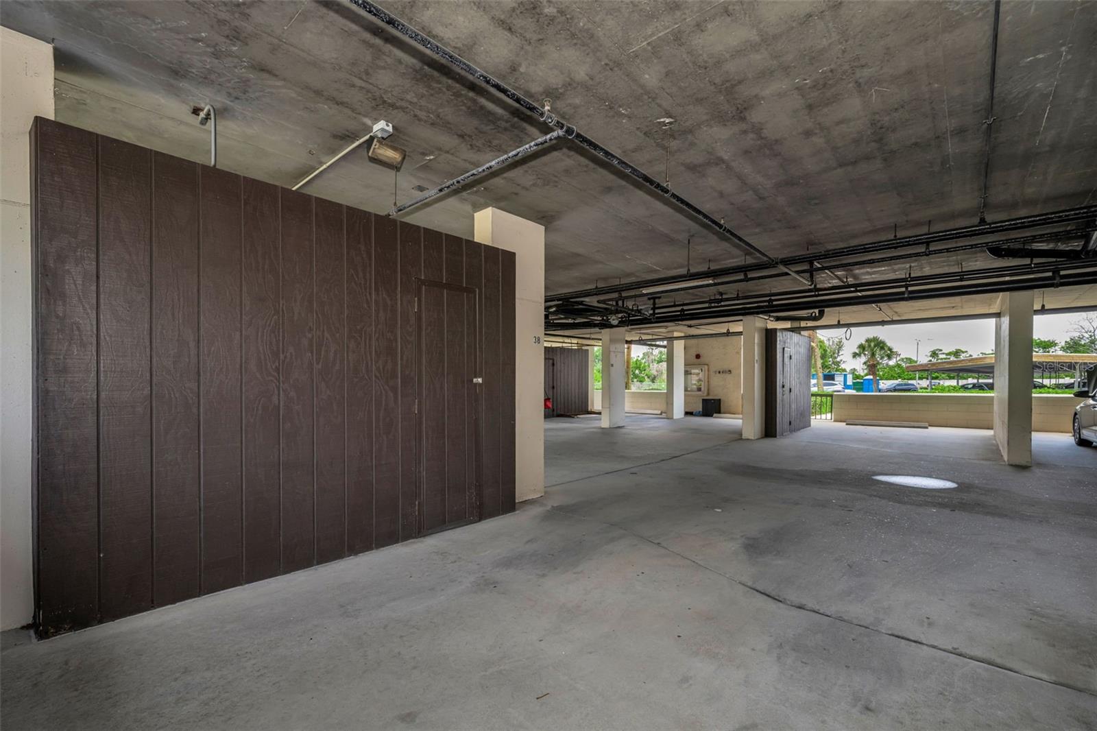 ISLAND VIEW SOUTH CONDO - Residential