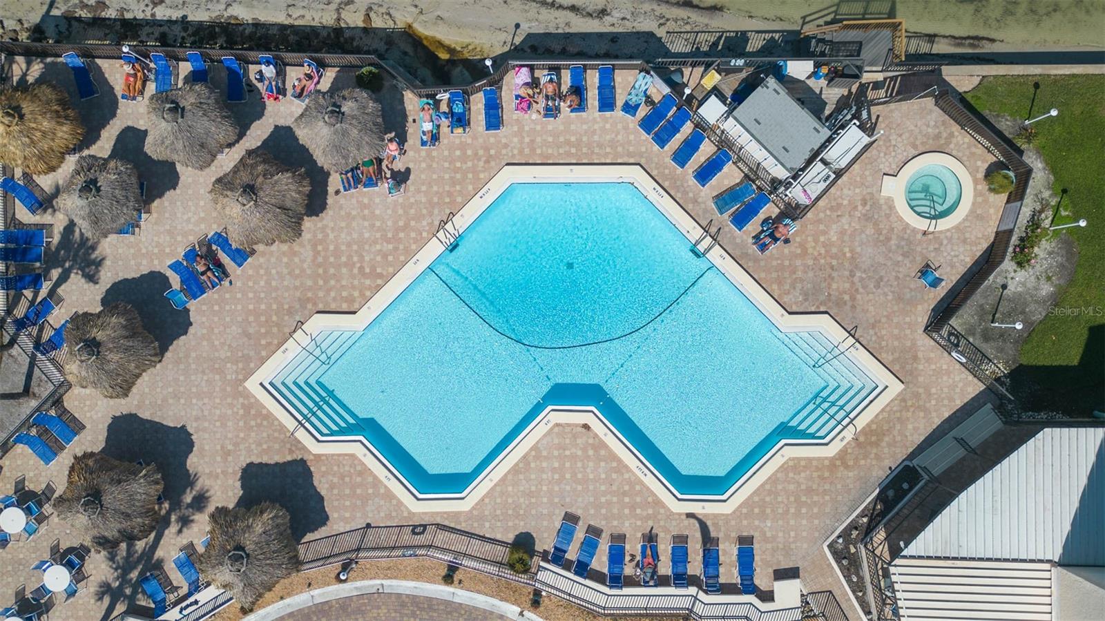 LA PUERTA DEL SOL CONDO - Residential