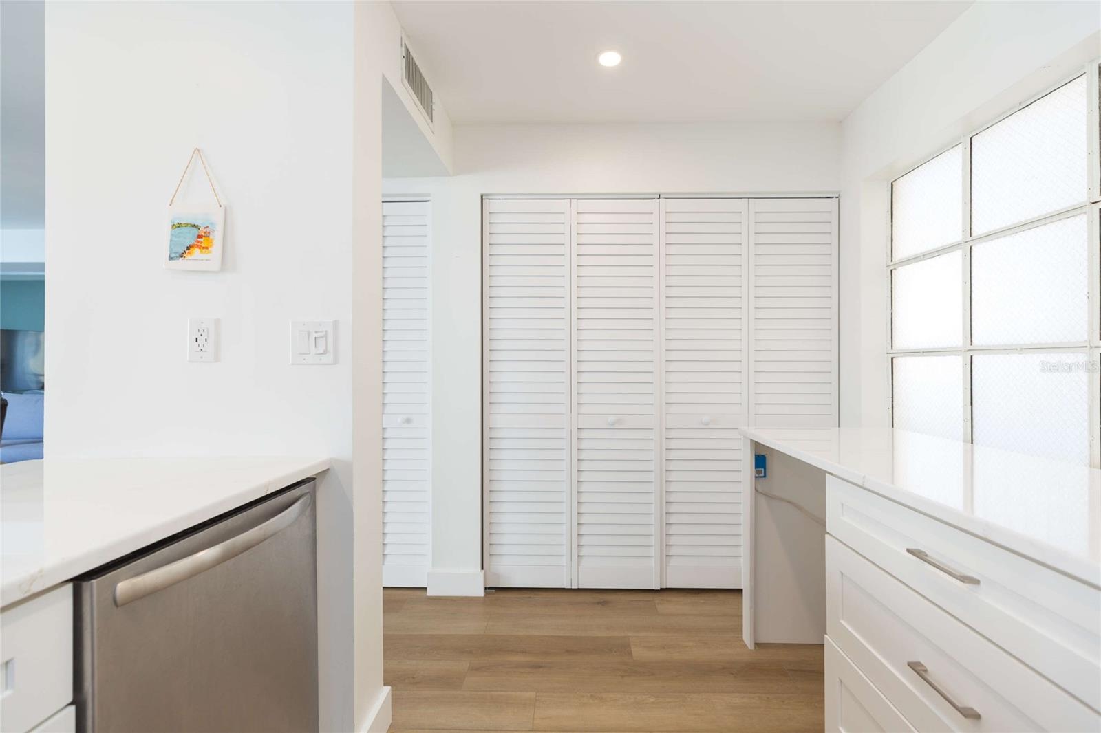 LA PUERTA DEL SOL CONDO - Residential