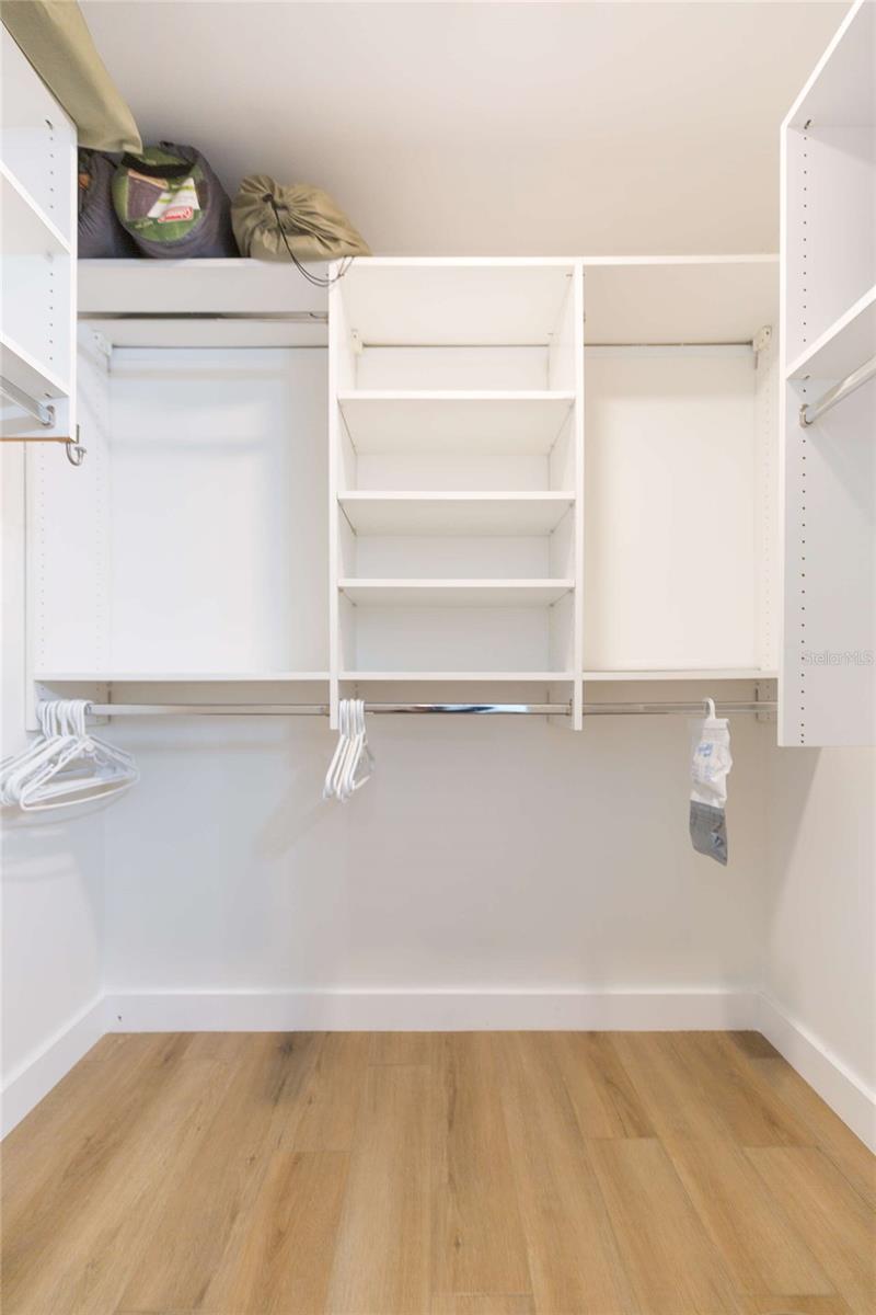 LA PUERTA DEL SOL CONDO - Residential