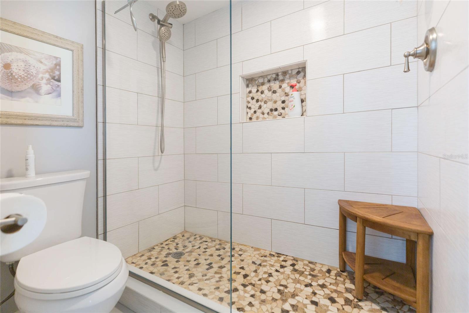 LA PUERTA DEL SOL CONDO - Residential