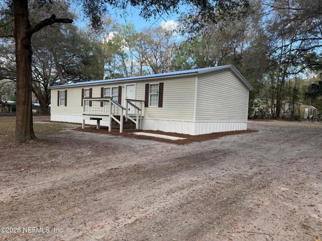 Photo of 204 Rabbit Track Road, Satsuma, FL 32189 (MLS # S5145176)