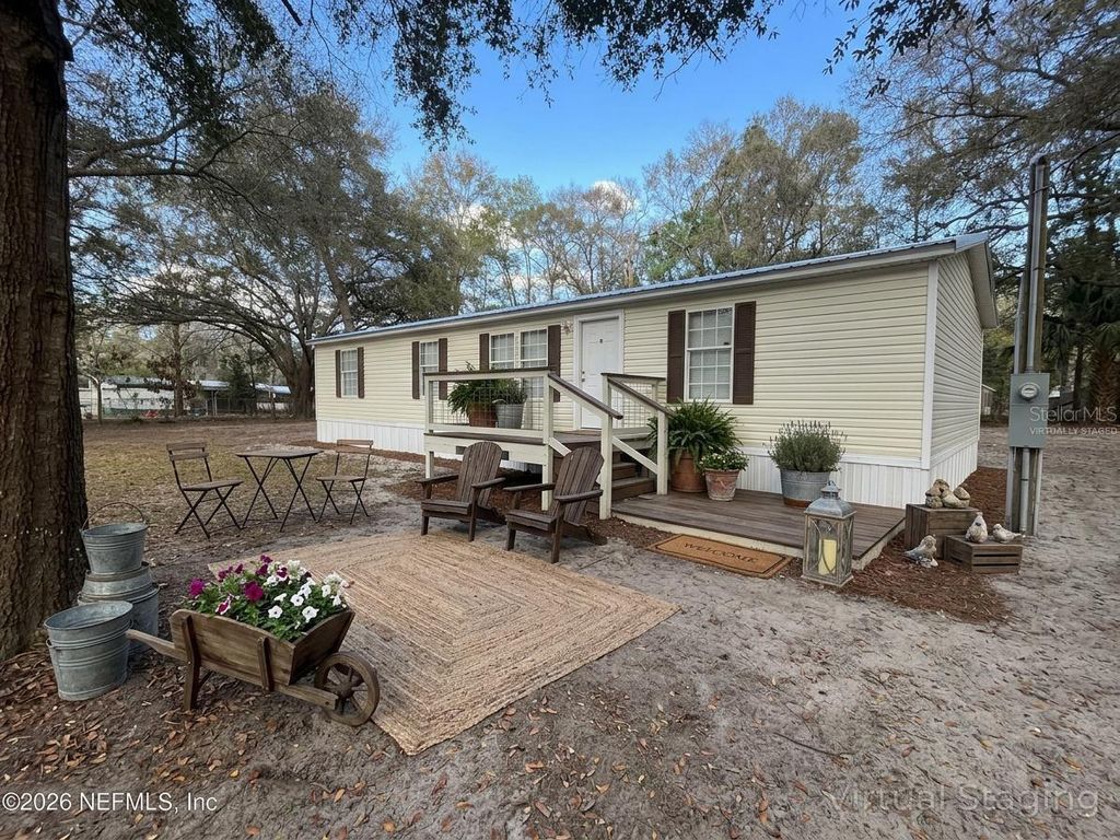 Photo of 204 Rabbit Track Road, Satsuma, FL 32189 (MLS # S5145176)