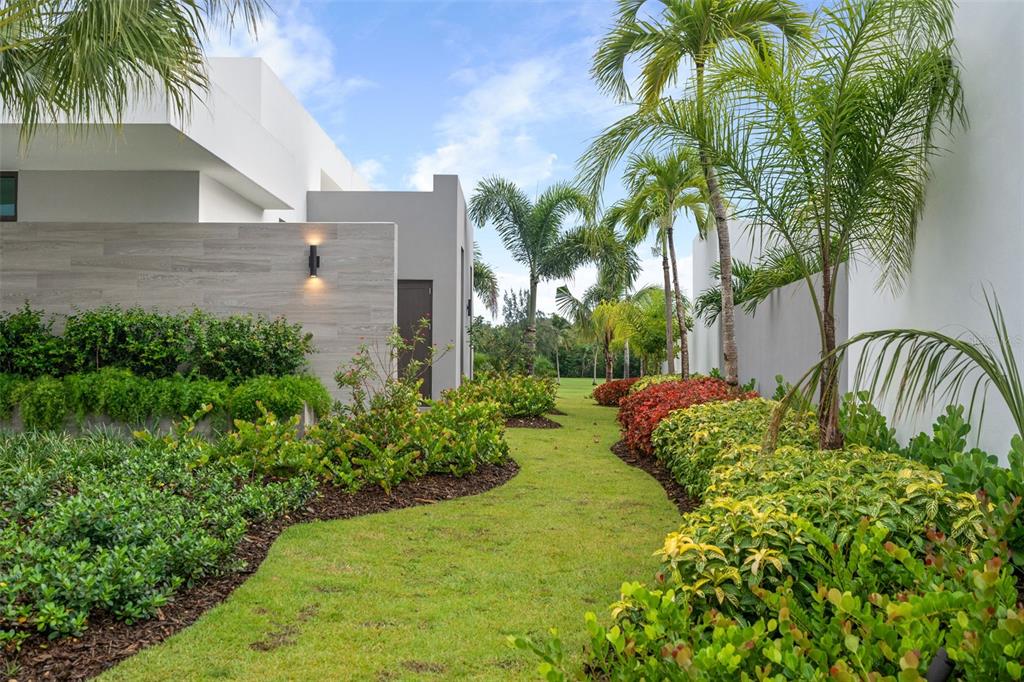 THE ISLES AT DORADO BEACH - Residential