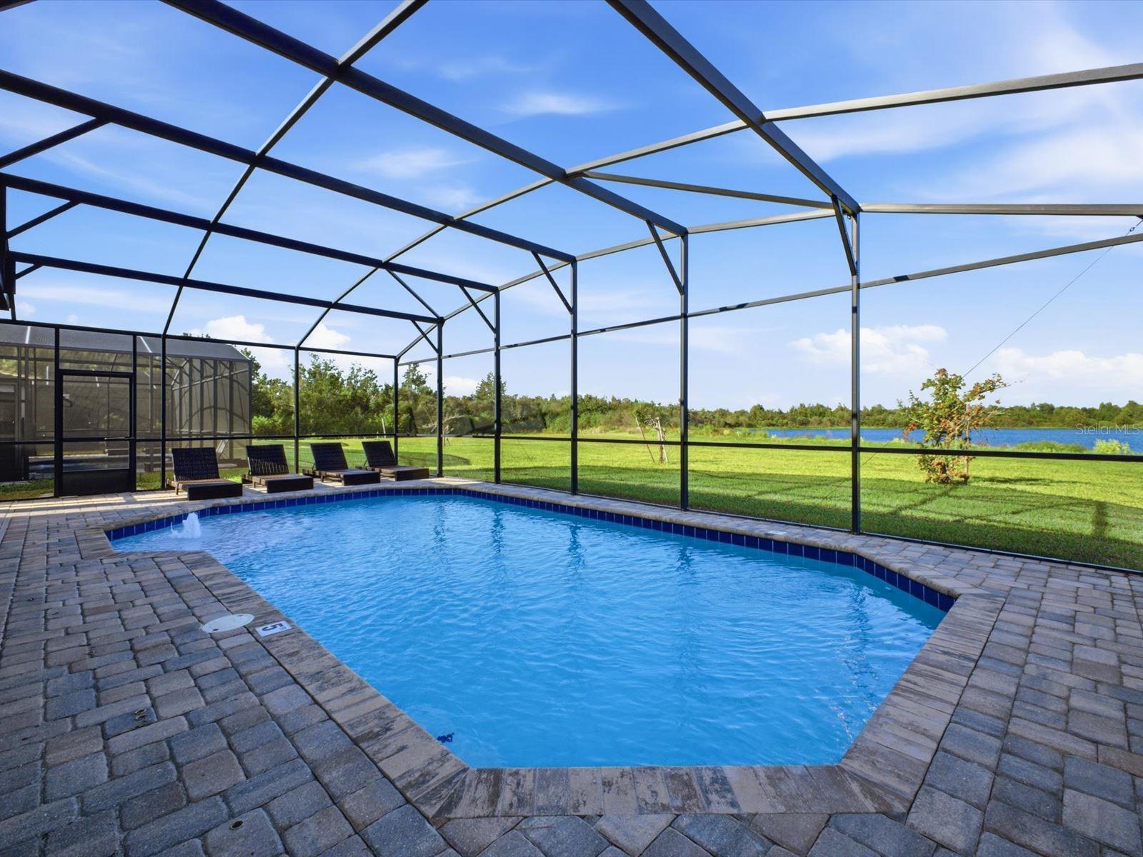 211 MACAULAYS COVE