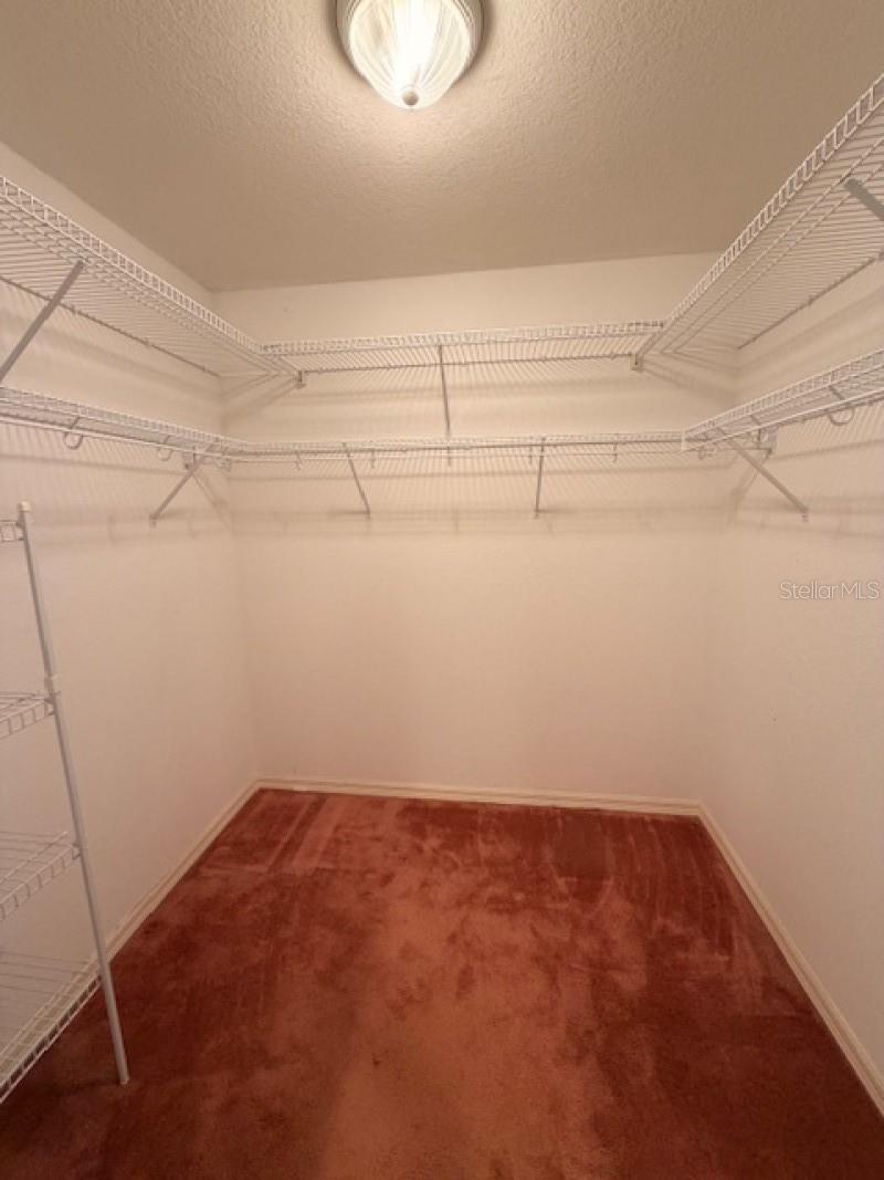 WATERS EDGE AT HERITAGE OAK PA - Residential