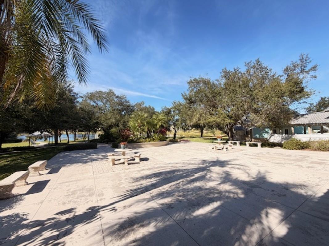 WATERS EDGE AT HERITAGE OAK PA - Residential