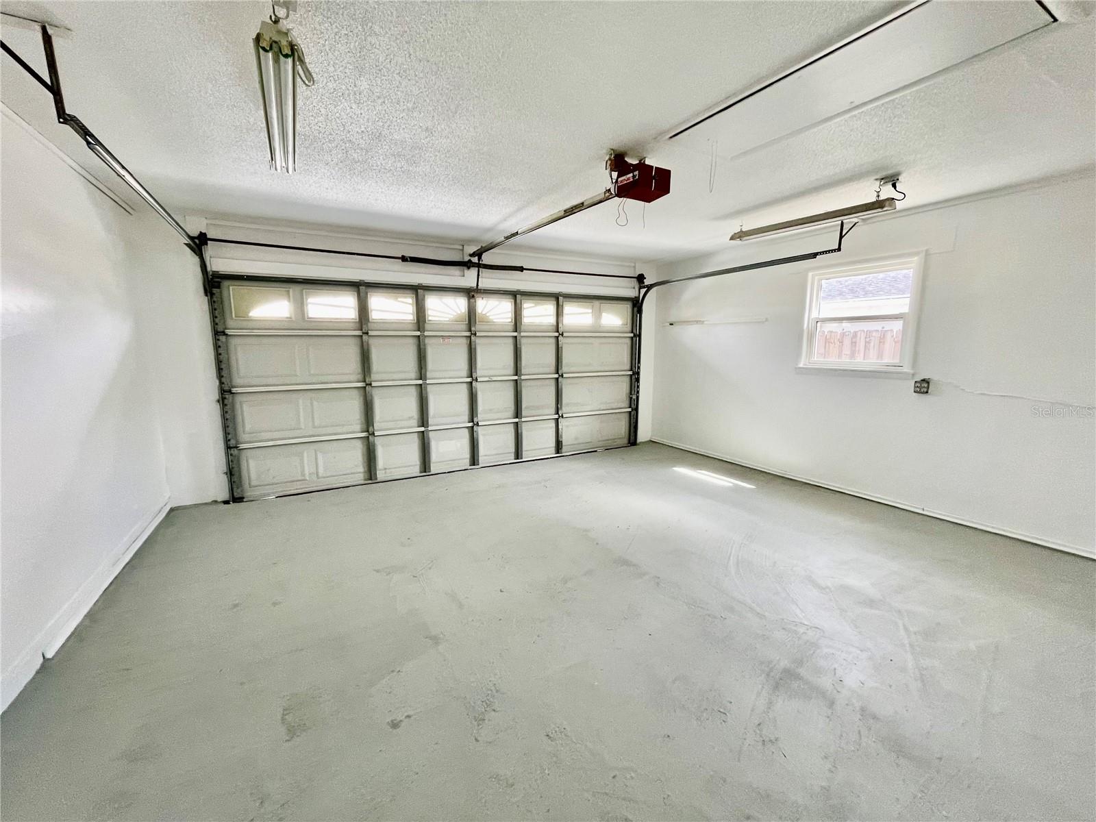 COUNTRY CLUB HEIGHTS FIRST ADD - Residential