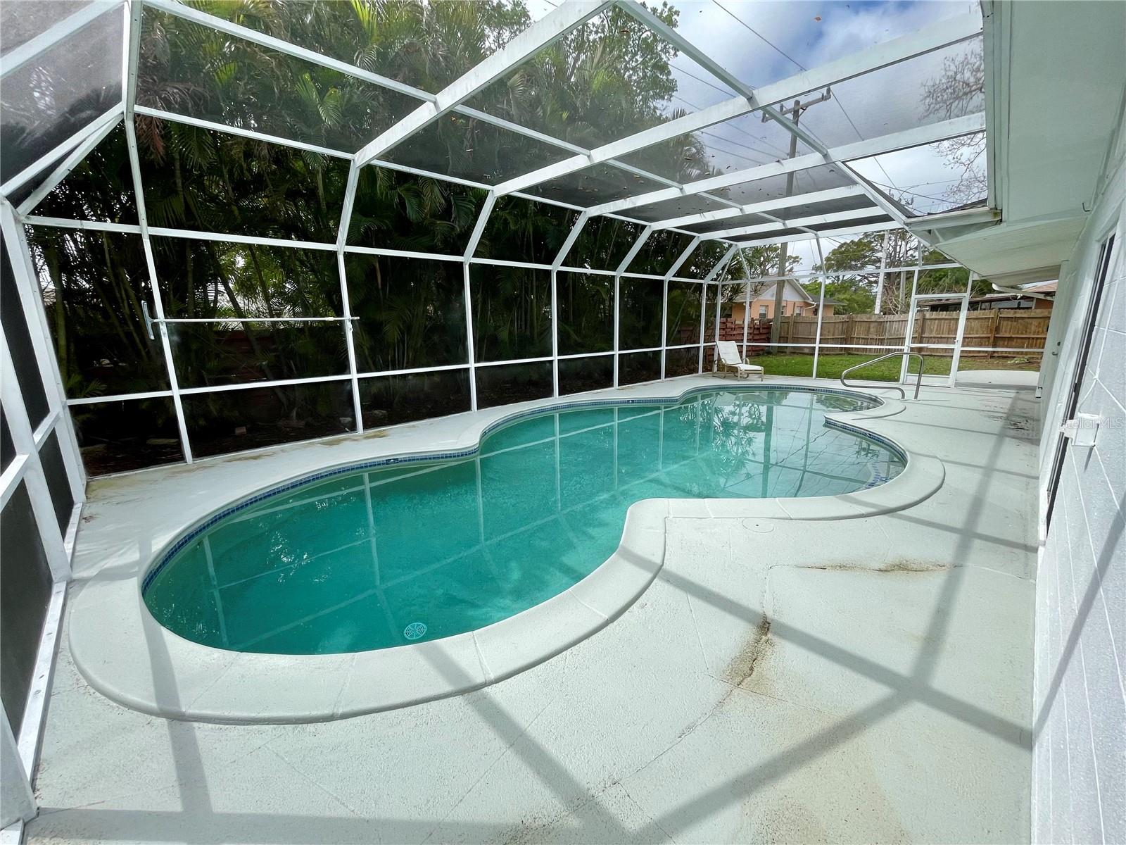 COUNTRY CLUB HEIGHTS FIRST ADD - Residential