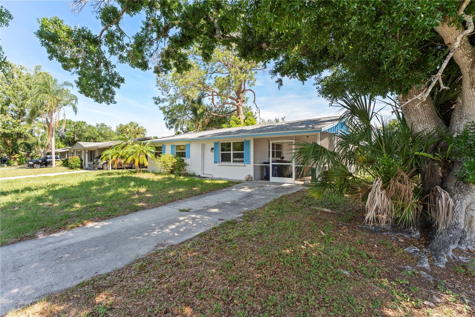 5015 BROOKMEADE DRIVE