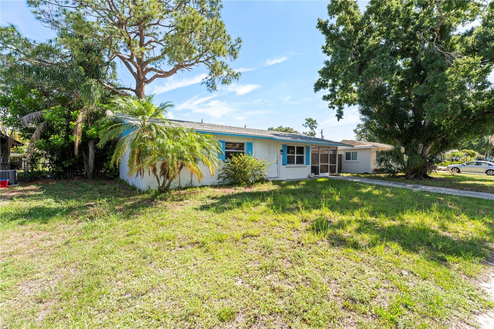 5015 BROOKMEADE DRIVE