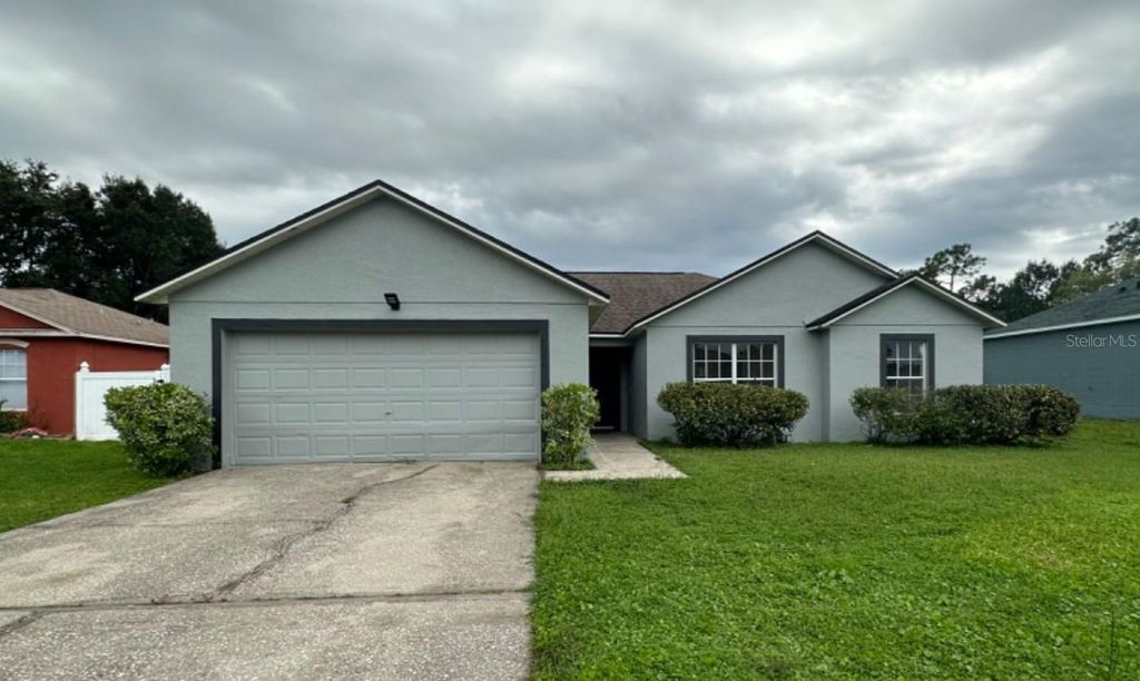 Photo of 606 Robin Lane, Poinciana, FL 34759 (MLS # S5149268)