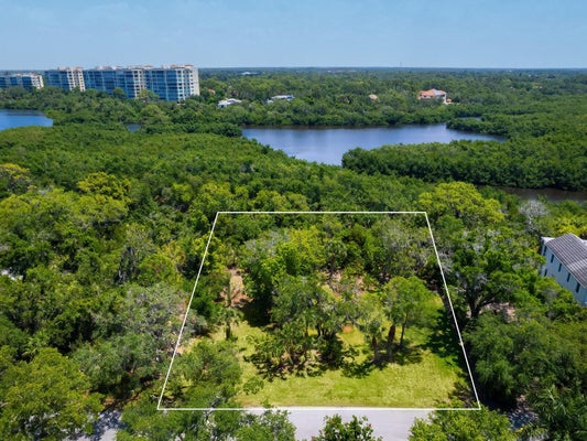 216 OSPREY POINT DR, OSPREY, FL 34229 - Image 9fec9d90d33a2535c67c80bbee173a0d/264201640