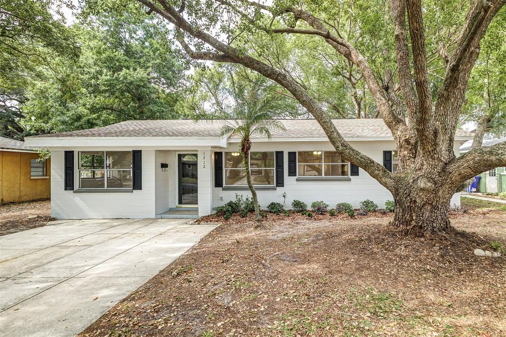 Photo of 1712 Huntington Street, Lakeland, FL 33801 (MLS # L4961516)