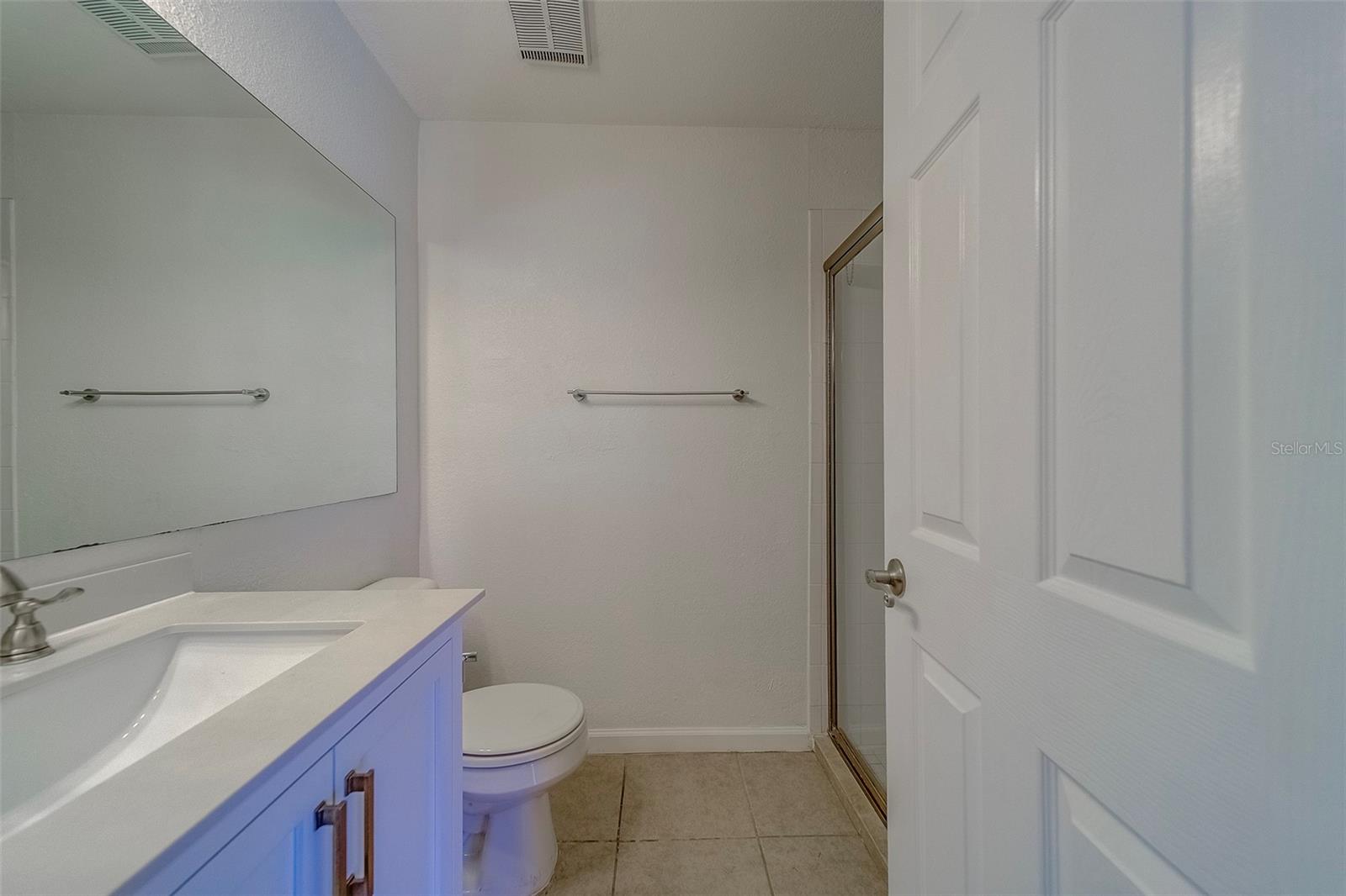 BELLA VISTA ON LAKE - Residential