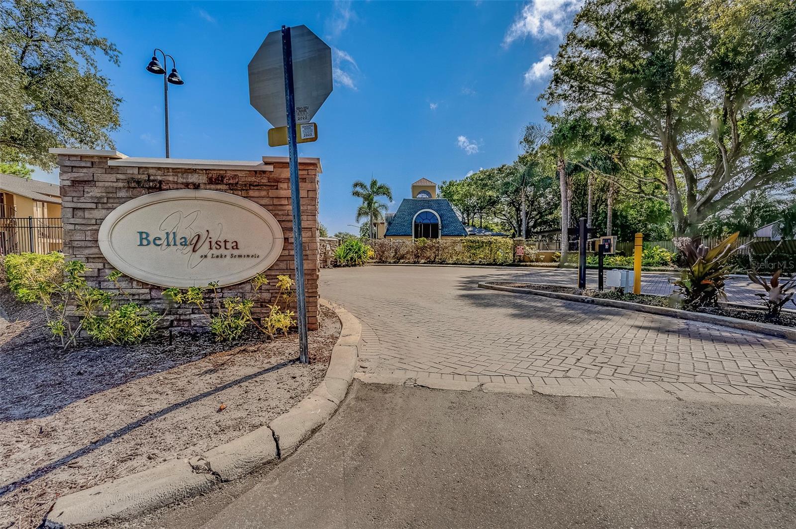 BELLA VISTA ON LAKE - Residential