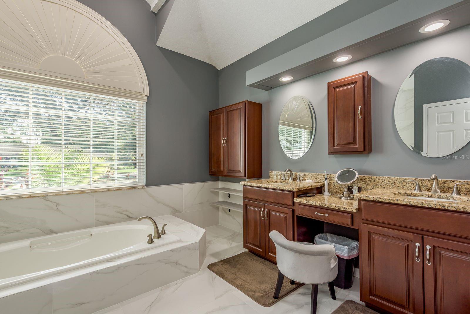 ENISWOOD UNIT II A - Residential