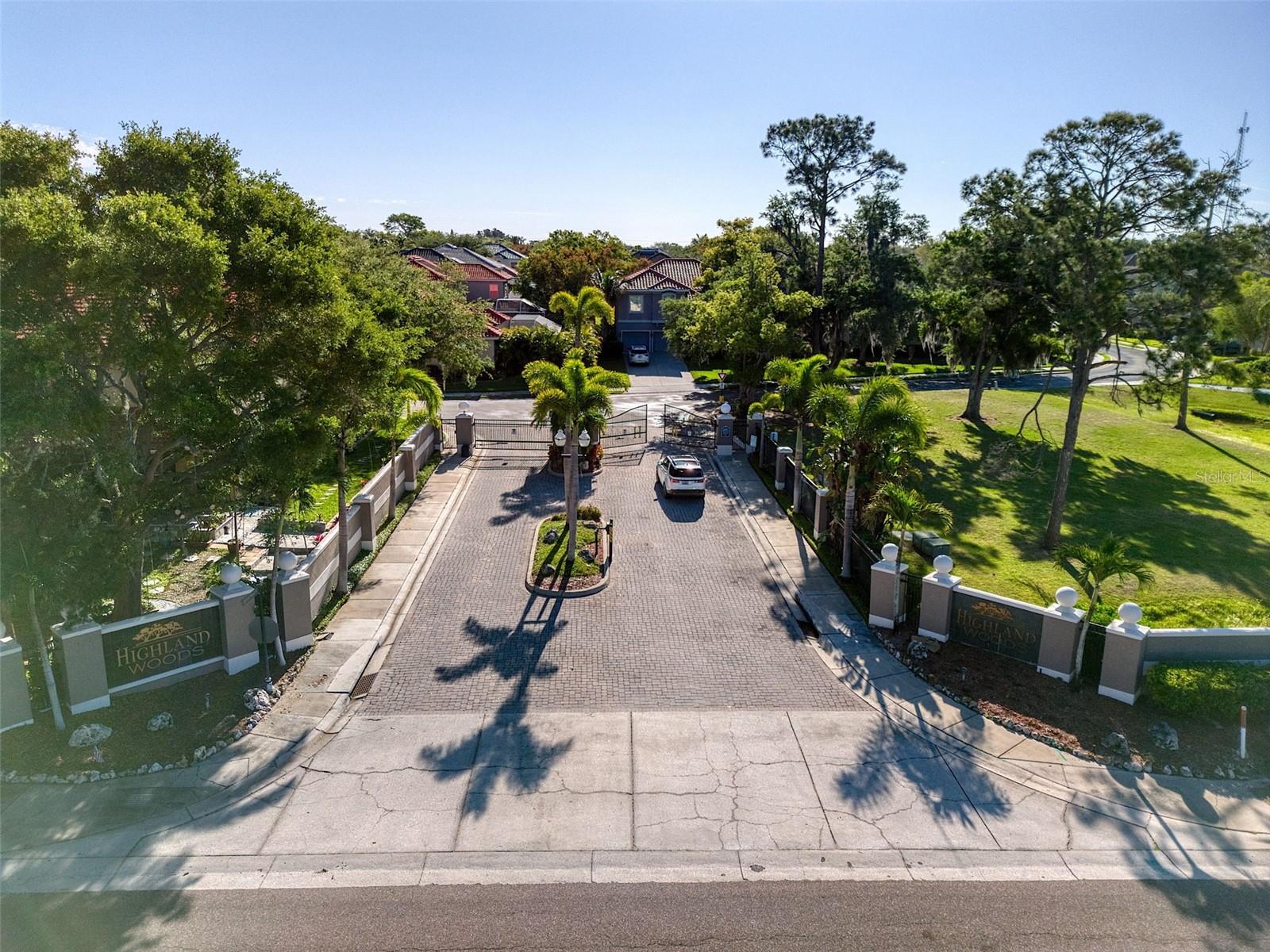 HIGHLAND WOODS SUB - Residential