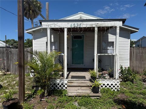 Photo of 4233 Old Us Highway 41, Ruskin, FL 33570 (MLS # TB8498783)