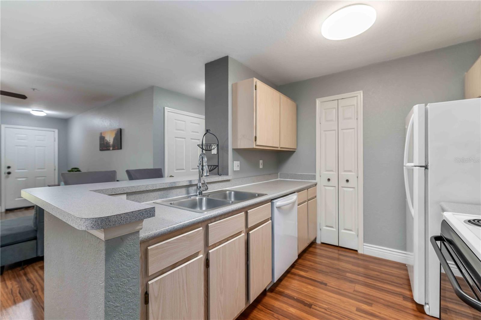 THE VILLAGE AT TOWNPARK - Residential Lease