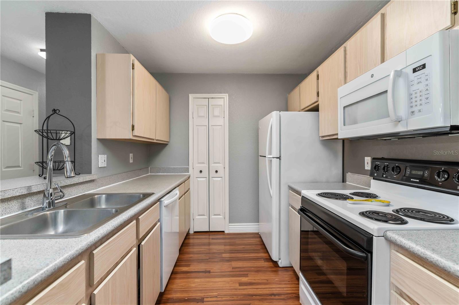 THE VILLAGE AT TOWNPARK - Residential Lease