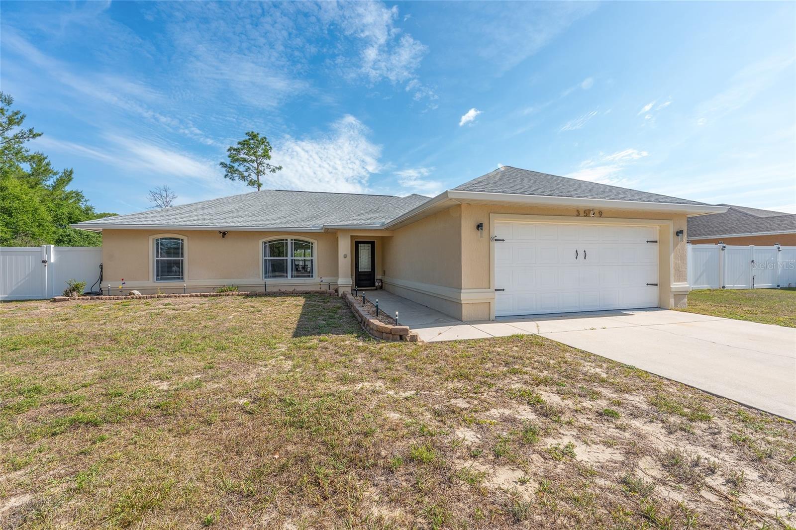 MARION OAKS UN 07 - Residential
