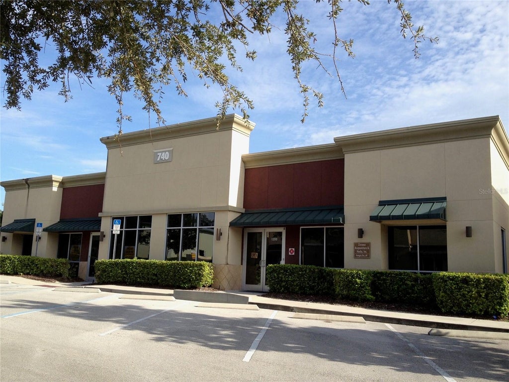 Photo of 740 Stirling Center Place #1208, Lake Mary, FL 32746 (MLS # O6437734)