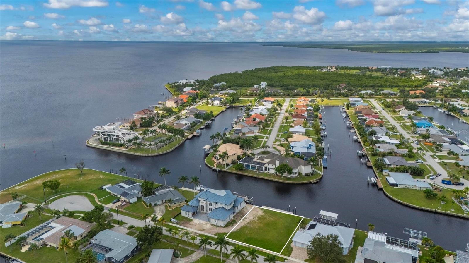 PORT CHARLOTTE SEC 040 - Land