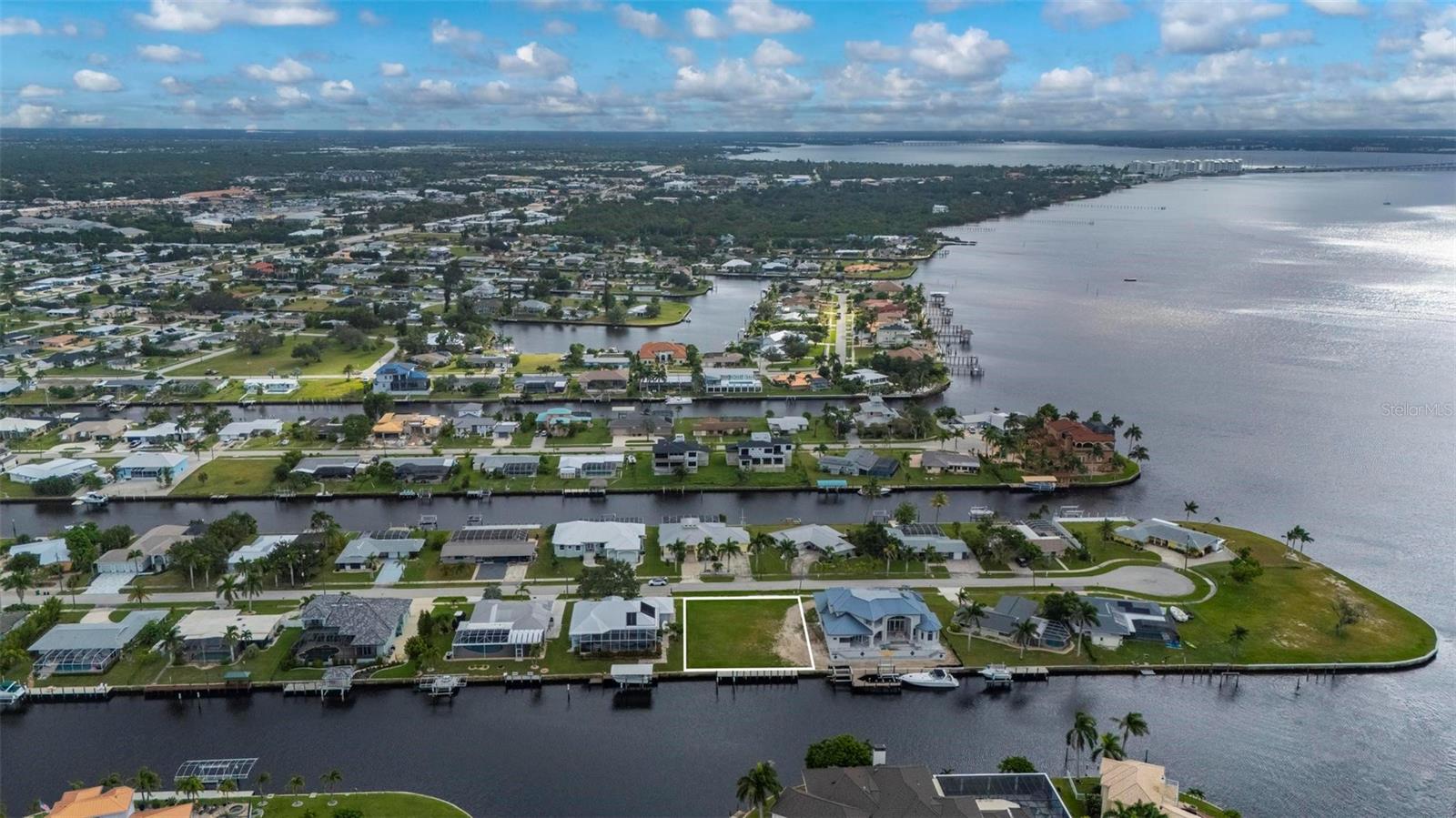 PORT CHARLOTTE SEC 040 - Land