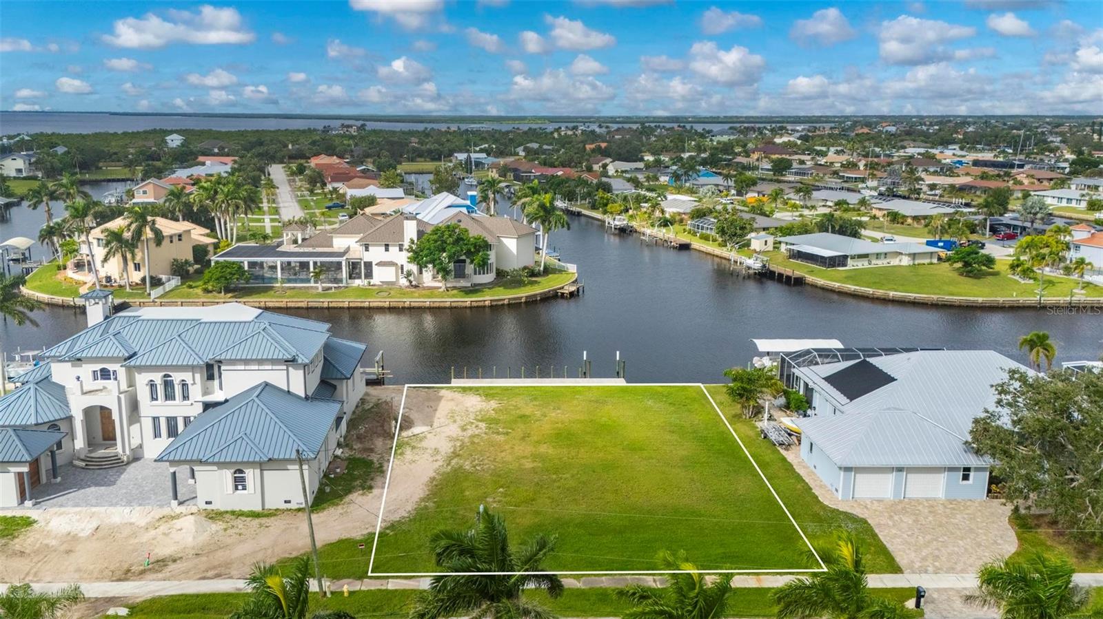 PORT CHARLOTTE SEC 040 - Land