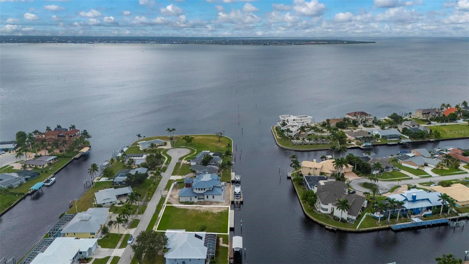 PORT CHARLOTTE SEC 040 - Land