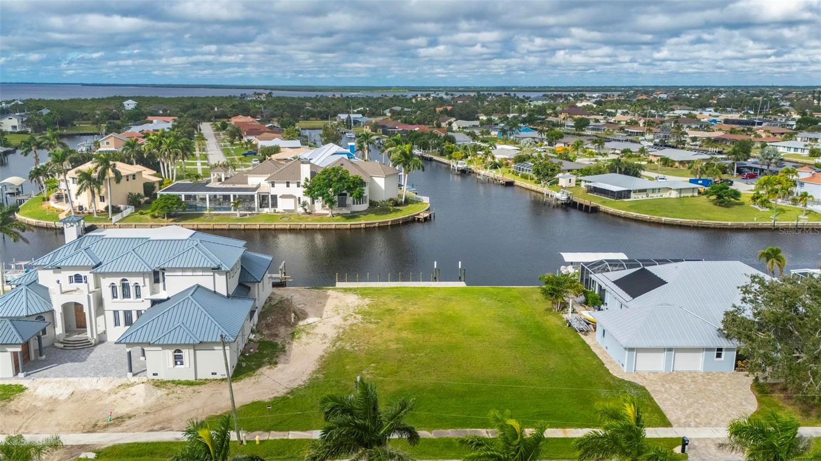 PORT CHARLOTTE SEC 040 - Land