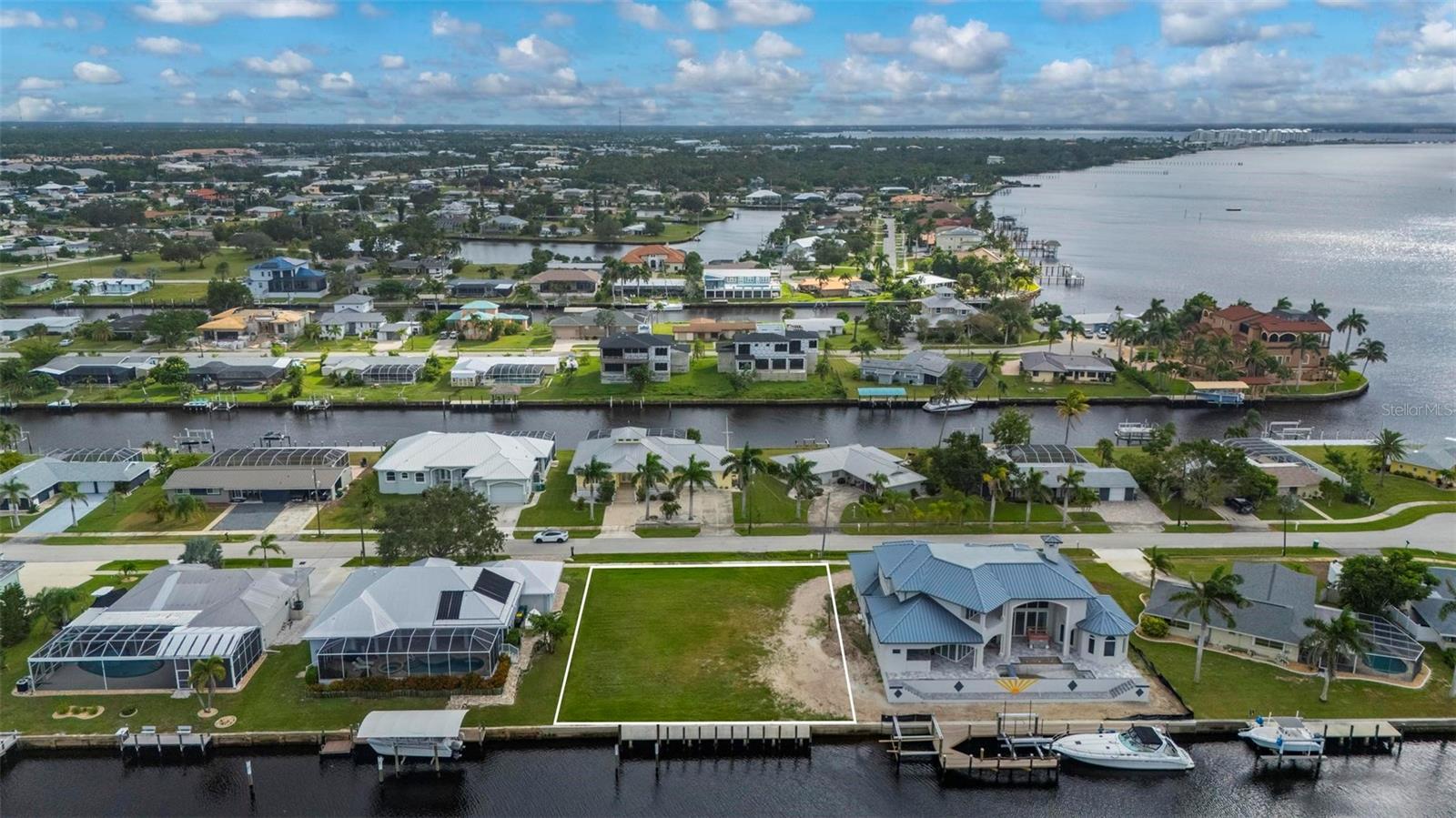 PORT CHARLOTTE SEC 040 - Land