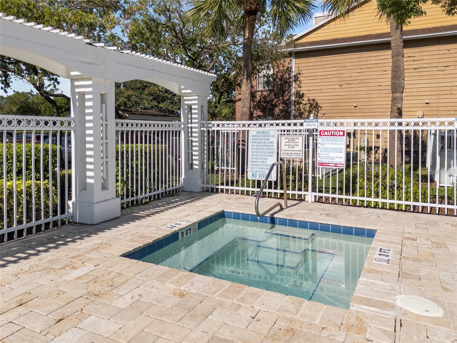 REGENCY GARDENS - Residential