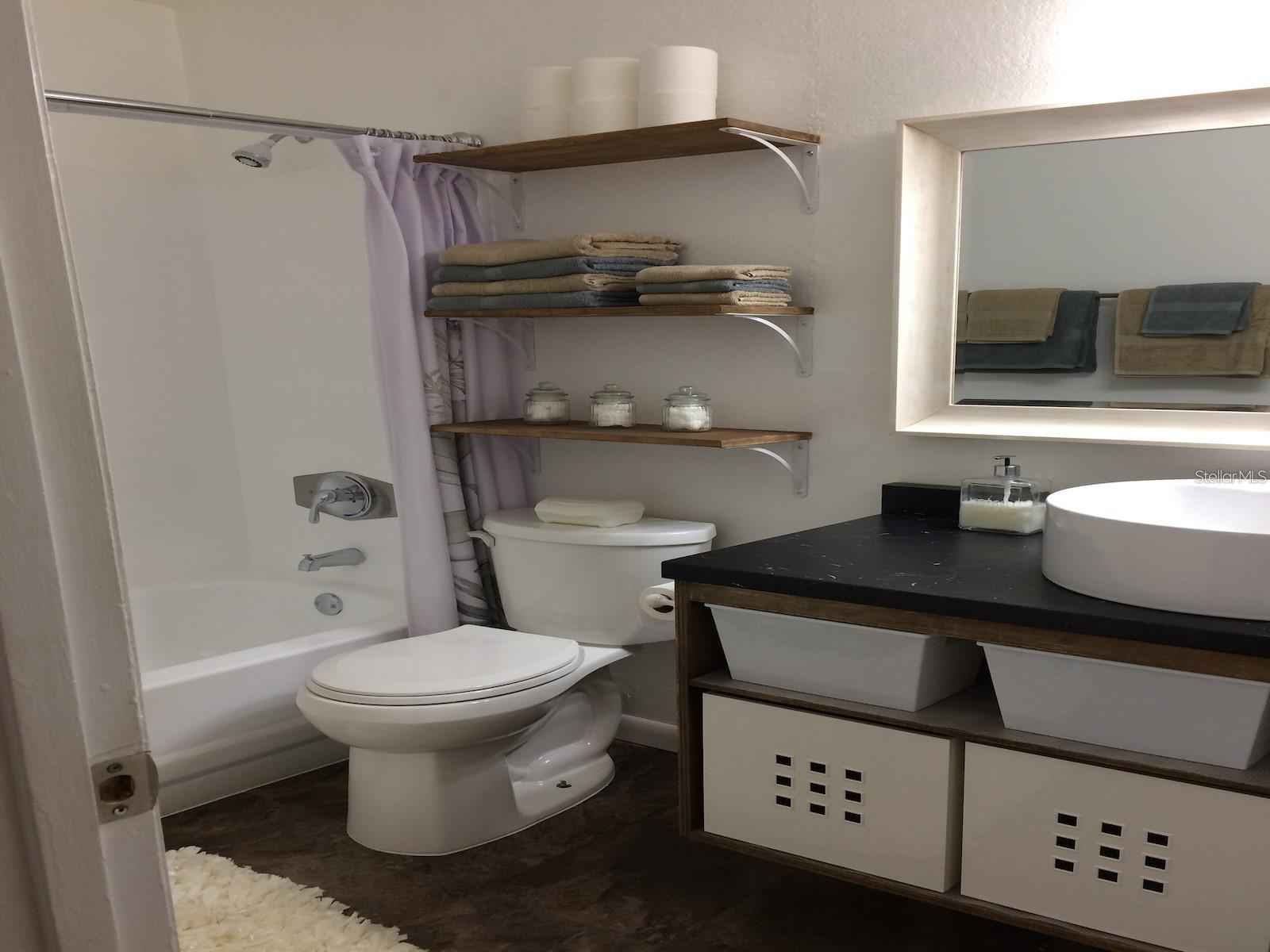 REGENCY GARDENS - Residential