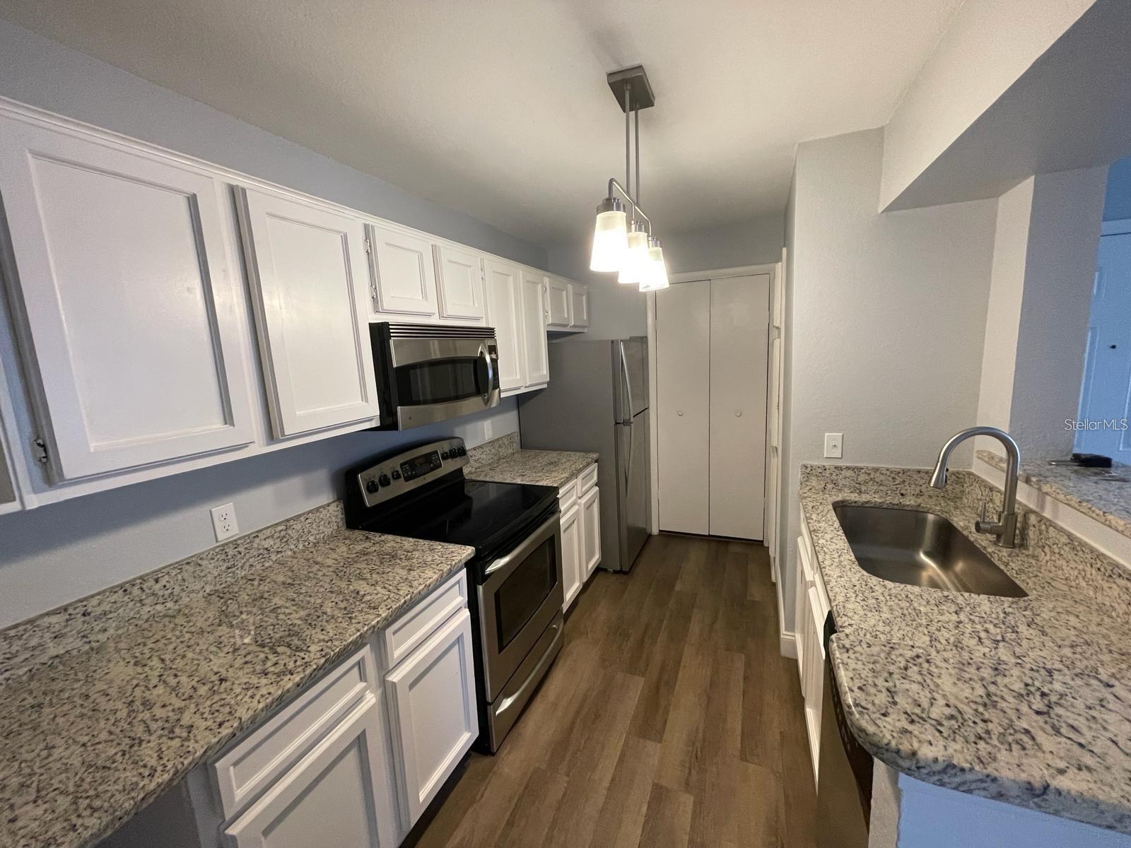 REGENCY GARDENS - Residential