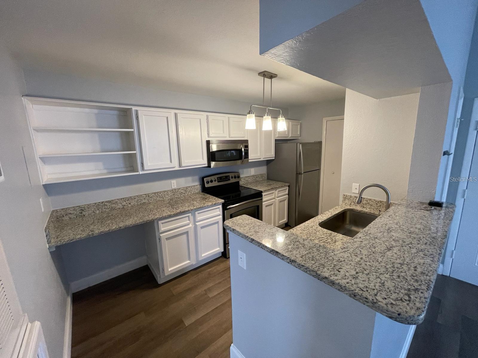 REGENCY GARDENS - Residential