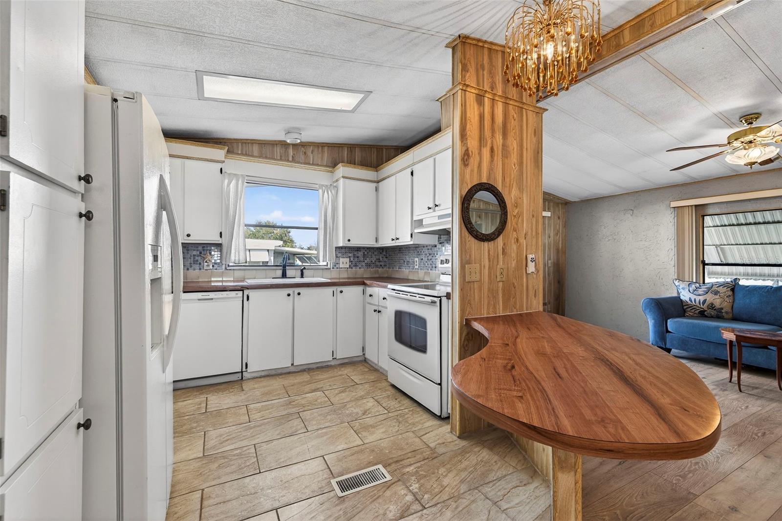 CLUB CHALET UNREC MHP - Residential